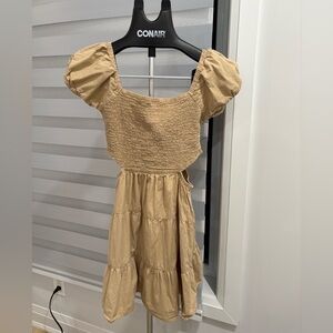 Retrod Tan Puff Sleeve Dress size M 100% cotton